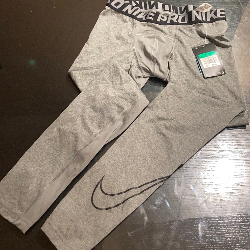 Nike Pro training NWT